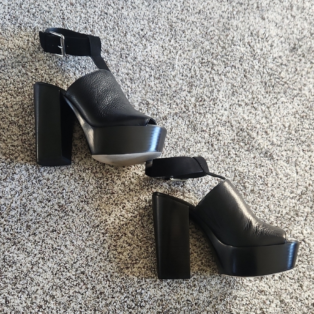 Black Platform Heeled Sandals - Picture 6 of 9